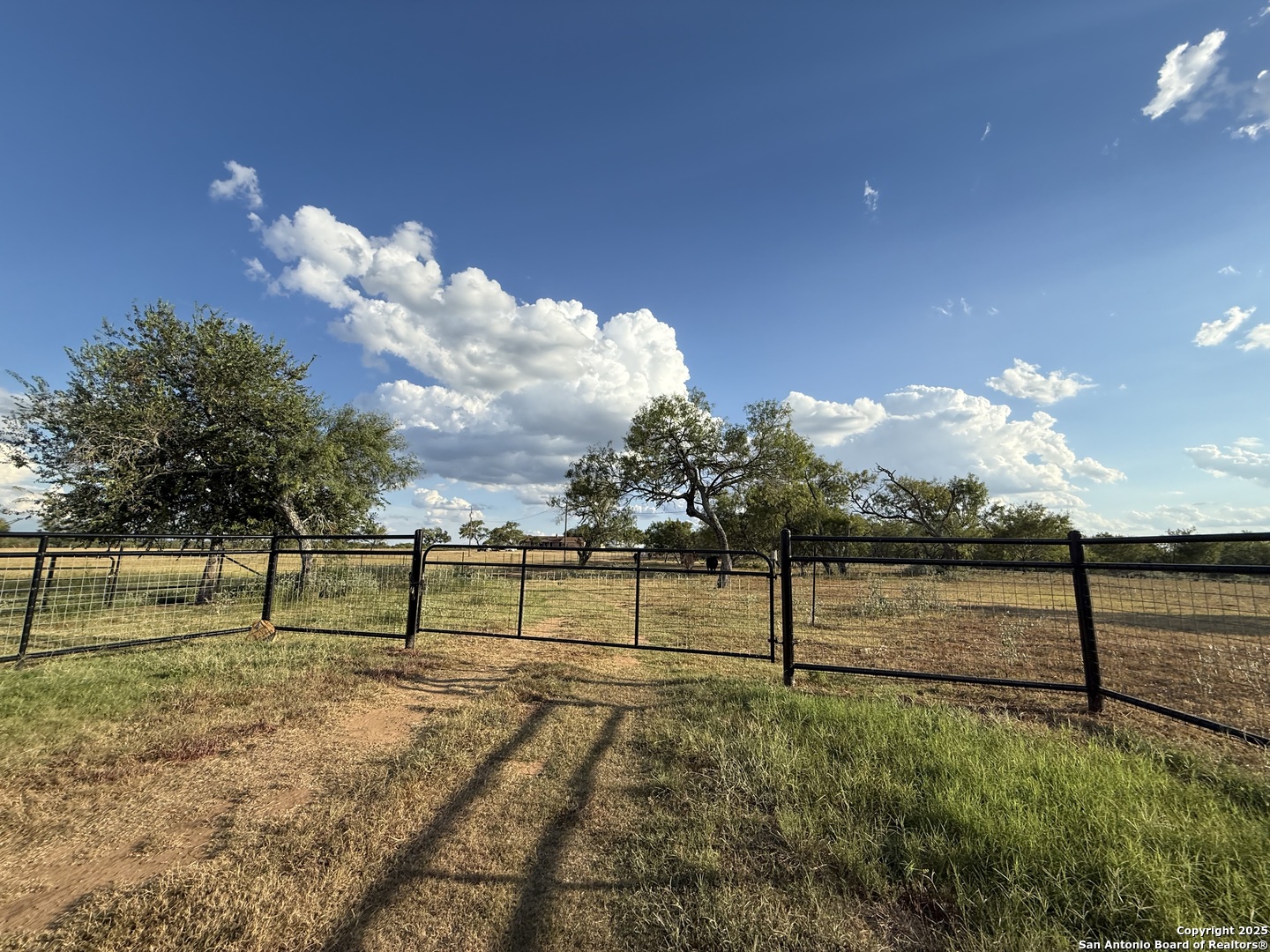 a view of outdoor space with city view