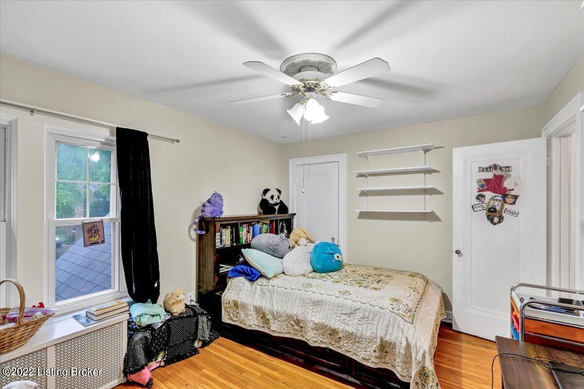 911 Greenleaf Road Louisville, KY 40213 - Photo 27 of 44 27-911 Greenleaf Rd-126