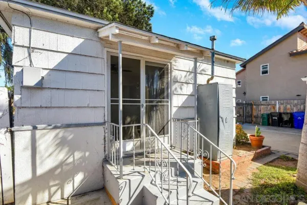 $3,200 | 4518 52nd Street, San Diego, CA 92115