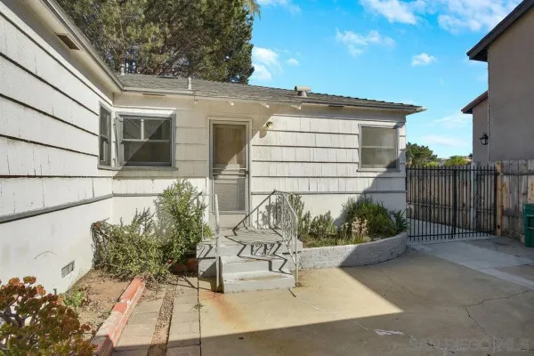 $3,200 | 4518 52nd Street, San Diego, CA 92115