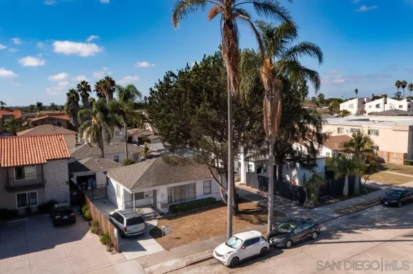$3,200 | 4518 52nd Street, San Diego, CA 92115