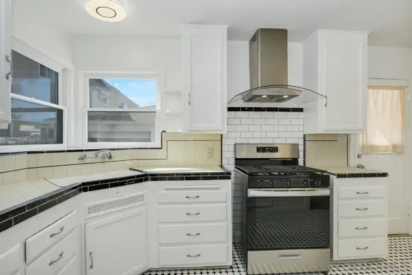 $3,200 | 4518 52nd Street, San Diego, CA 92115