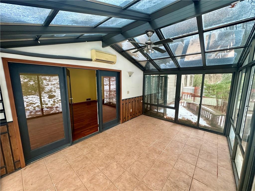 513 Sandra Lane Cheswick, PA 15024 - Photo 20 of 49 a view of an empty room with a window