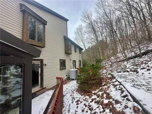 $585,000 | 513 Sandra Lane, Cheswick, PA 15024