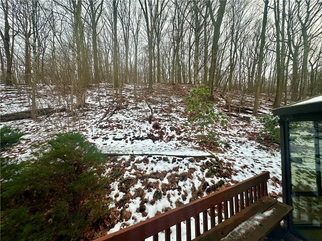 513 Sandra Lane Cheswick, PA 15024 - Photo 49 of 49 a view of a garden with wooden fence
