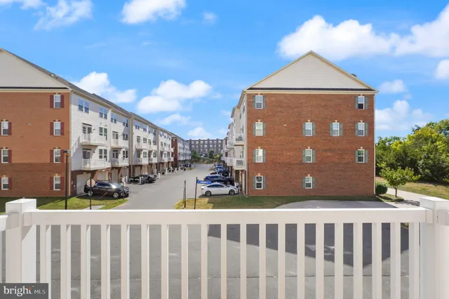 $2,700 | 43846 Artsmith Terrace, Ashburn, VA 20147