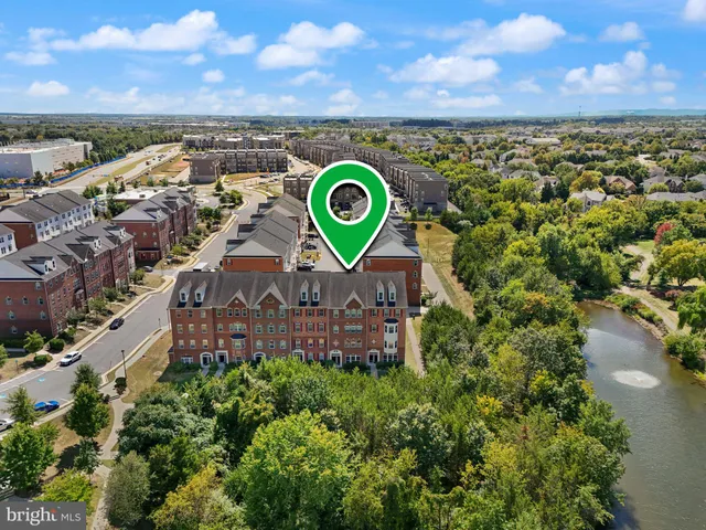 $2,700 | 43846 Artsmith Terrace, Ashburn, VA 20147