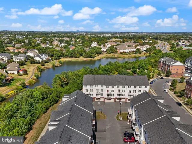 $2,700 | 43846 Artsmith Terrace, Ashburn, VA 20147