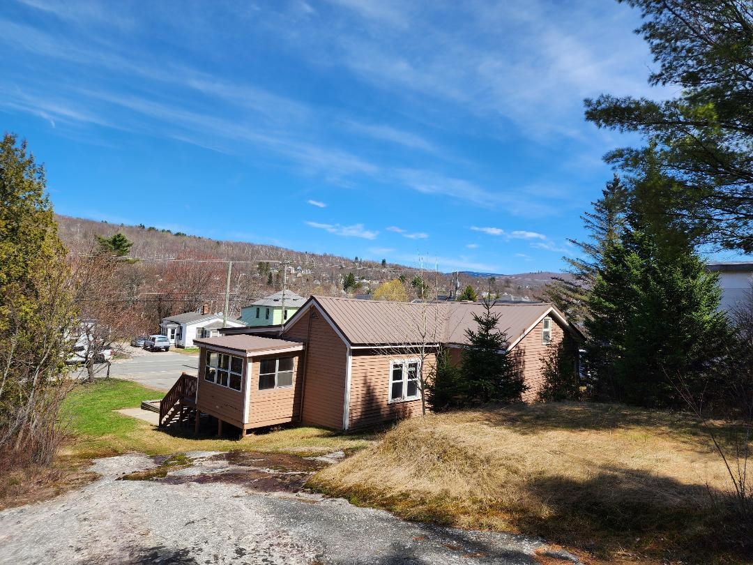 255 Wight Street Berlin, NH 03570 - Photo 3 of 20