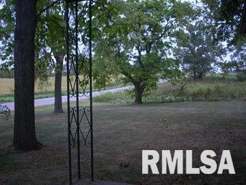 682 Coffer Road Elkville, IL 62932 - Photo 3 of 4