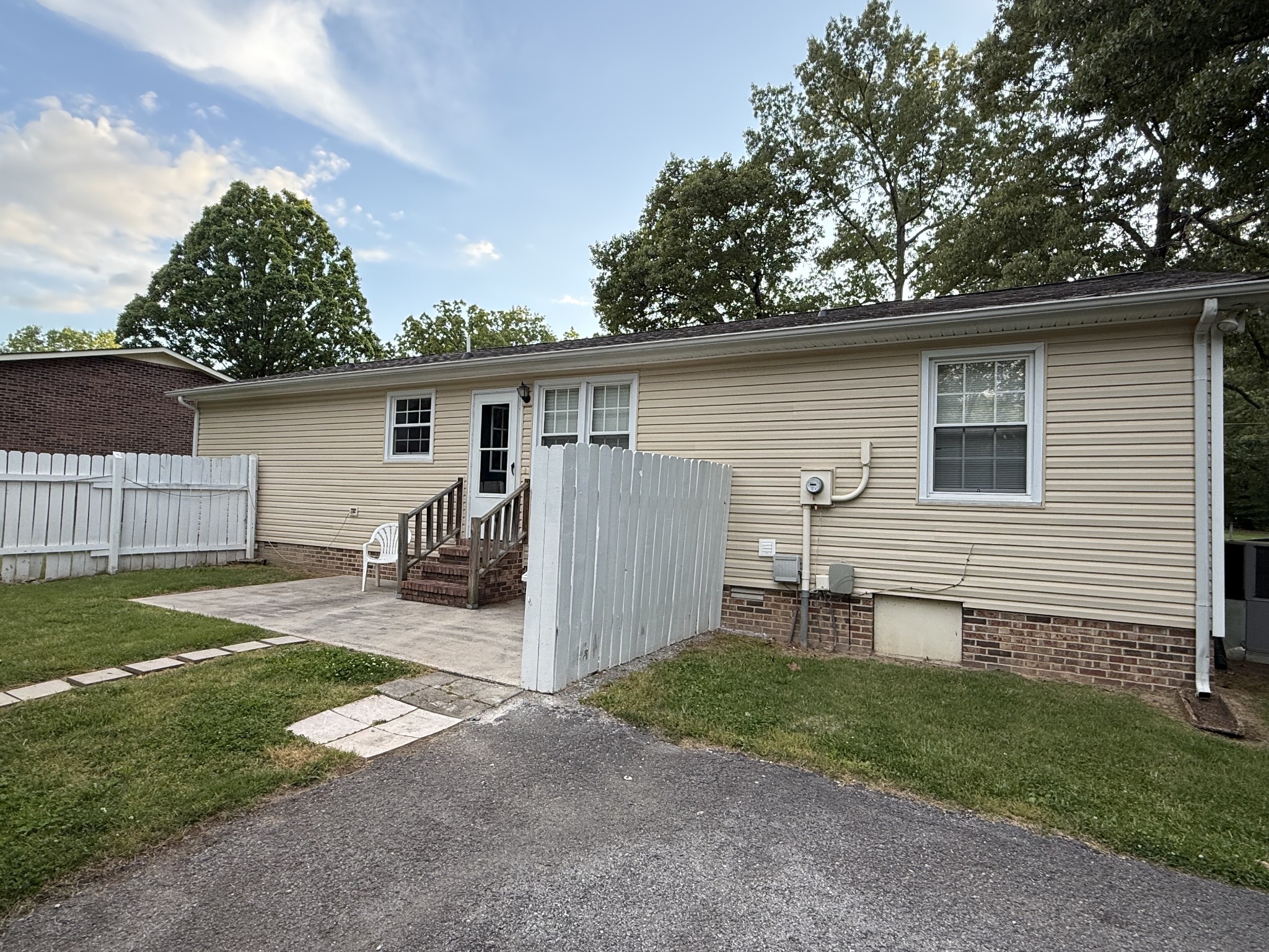 612 Marbury Road Tullahoma, TN 37388 - Photo 4 of 17