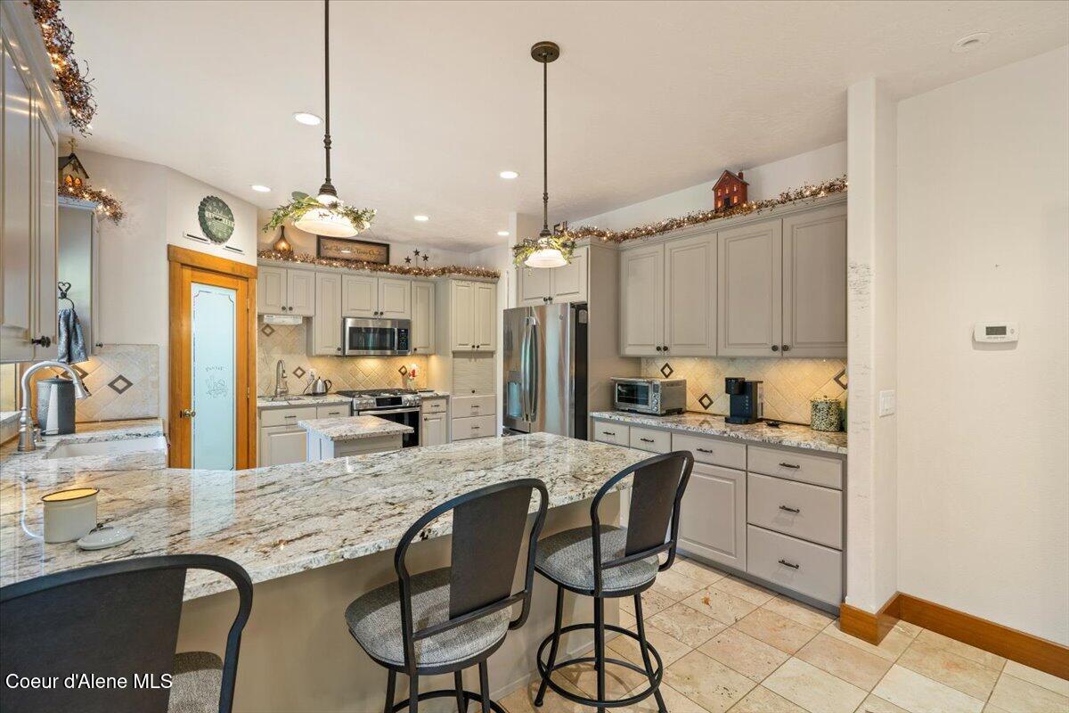 1839 East Ohio Match Road Rathdrum, ID 83858 - Photo 20 of 78 20-Kitchen