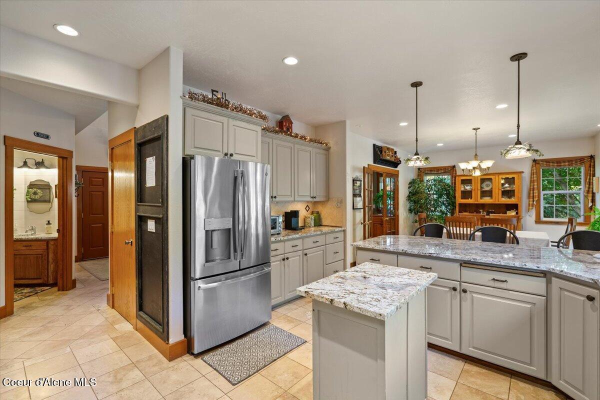 1839 East Ohio Match Road Rathdrum, ID 83858 - Photo 21 of 78 21-Kitchen