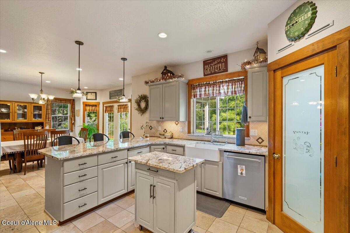 1839 East Ohio Match Road Rathdrum, ID 83858 - Photo 22 of 78 22-Kitchen
