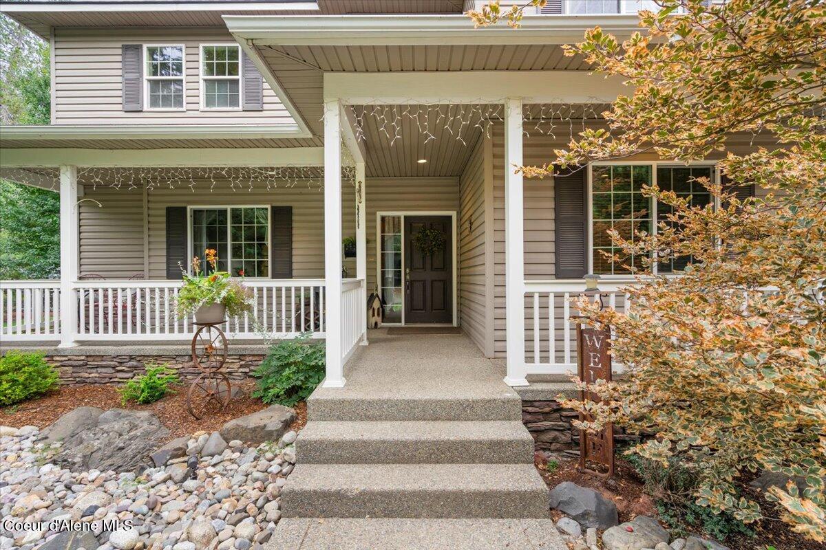 1839 East Ohio Match Road Rathdrum, ID 83858 - Photo 10 of 78 10-Front porch and entry