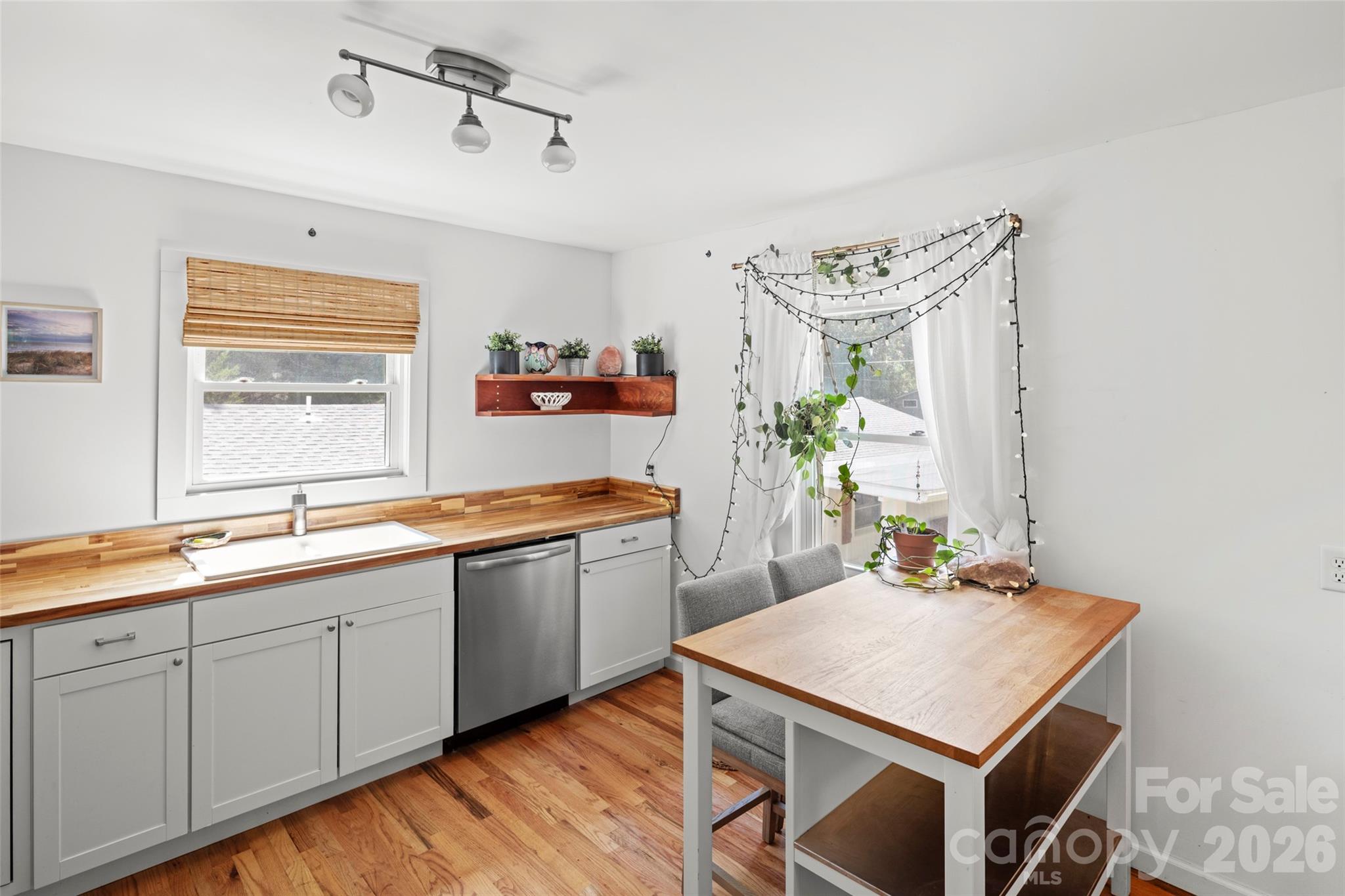 28 Long Cove Road Candler, NC 28715 - Photo 25 of 41 Gallery Image 25