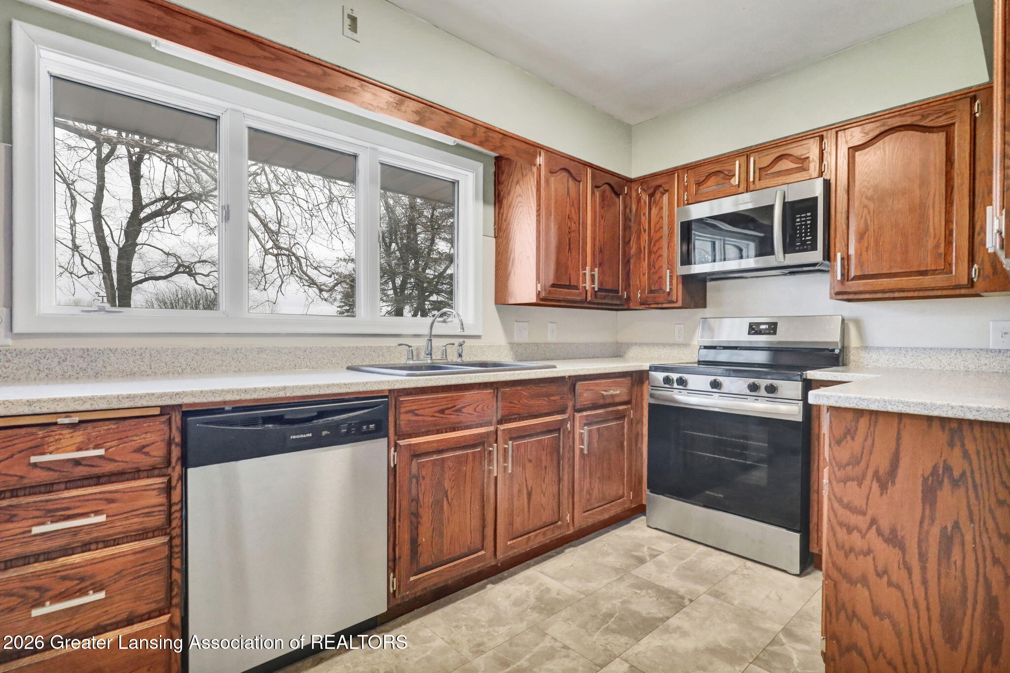 12349 Broadbent Road Lansing, MI 48917 - Photo 12 of 42 24-web-or-mls-Open Ended Media-19