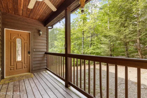 $459,900 | 319 Rainbow Circle, Townsend, TN 37882