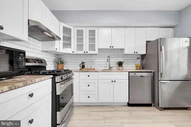 $210,000 | 724 Quince Orchard Boulevard, Unit 202, Gaithersburg, MD 20878