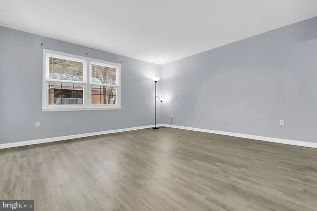 $210,000 | 724 Quince Orchard Boulevard, Unit 202, Gaithersburg, MD 20878