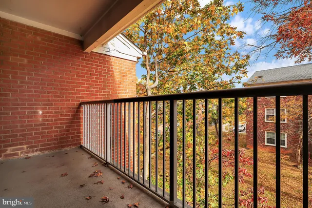 $210,000 | 724 Quince Orchard Boulevard, Unit 202, Gaithersburg, MD 20878