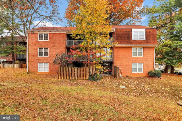 $210,000 | 724 Quince Orchard Boulevard, Unit 202, Gaithersburg, MD 20878
