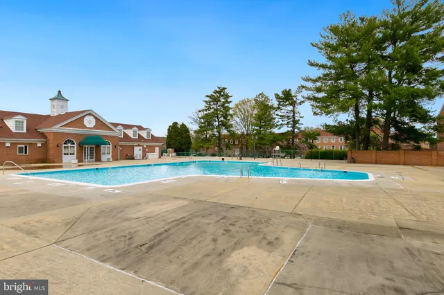$210,000 | 724 Quince Orchard Boulevard, Unit 202, Gaithersburg, MD 20878