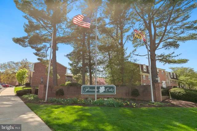 $210,000 | 724 Quince Orchard Boulevard, Unit 202, Gaithersburg, MD 20878