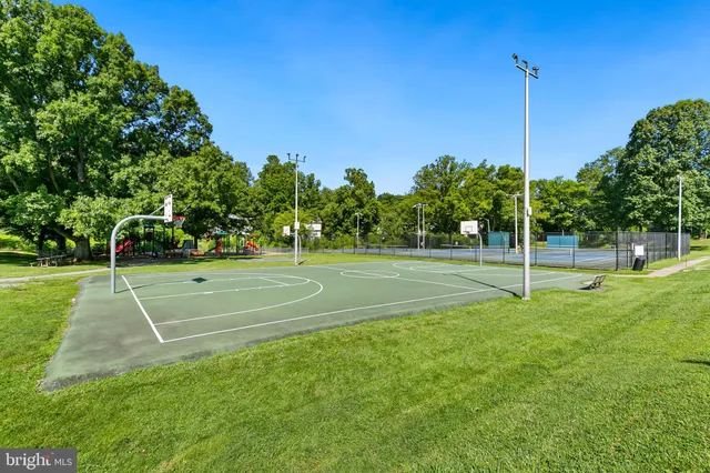 $210,000 | 724 Quince Orchard Boulevard, Unit 202, Gaithersburg, MD 20878