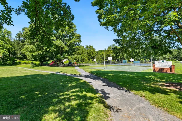 $210,000 | 724 Quince Orchard Boulevard, Unit 202, Gaithersburg, MD 20878