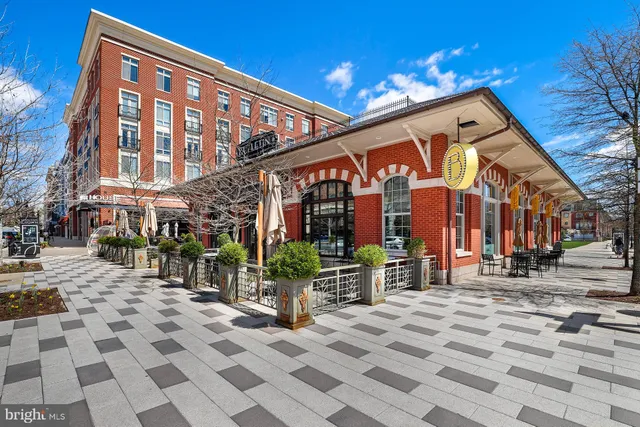 $210,000 | 724 Quince Orchard Boulevard, Unit 202, Gaithersburg, MD 20878