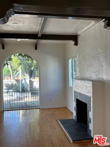 $3,449 | 2736 South Cloverdale Avenue, Los Angeles, CA 90016