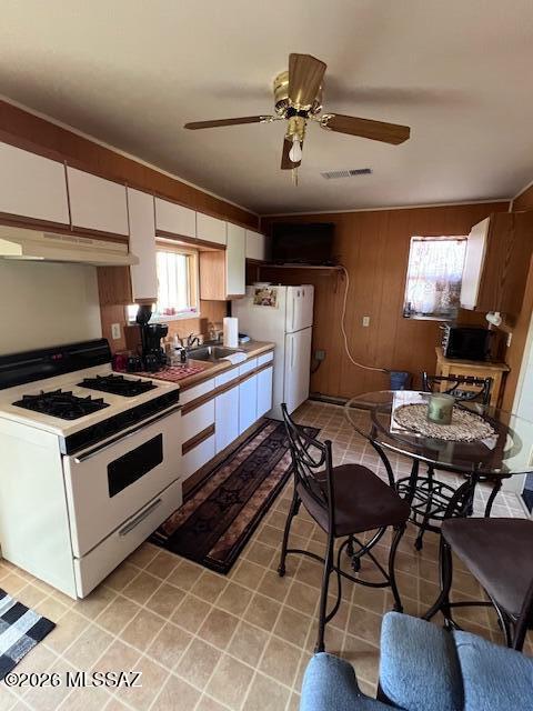 6044 High Desert Road Willcox, AZ 85643 - Photo 4 of 22 Kitchen