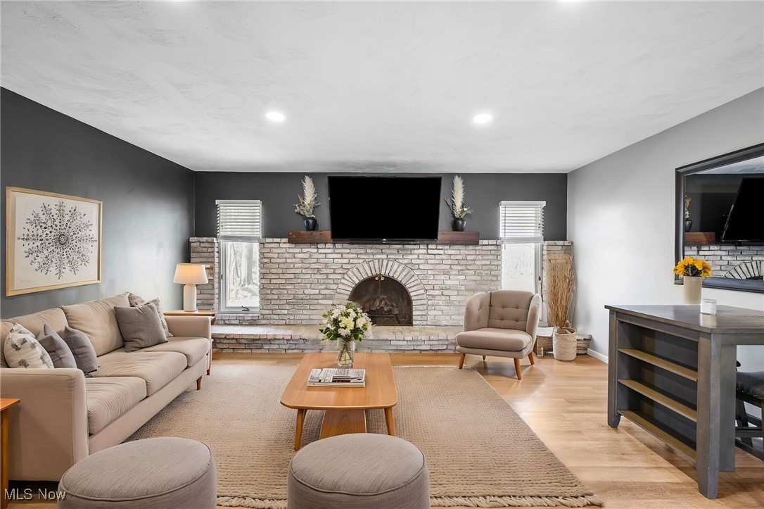 6335 Highland Road Cleveland, OH 44143 - Photo 5 of 35 Picture has been virtually staged.