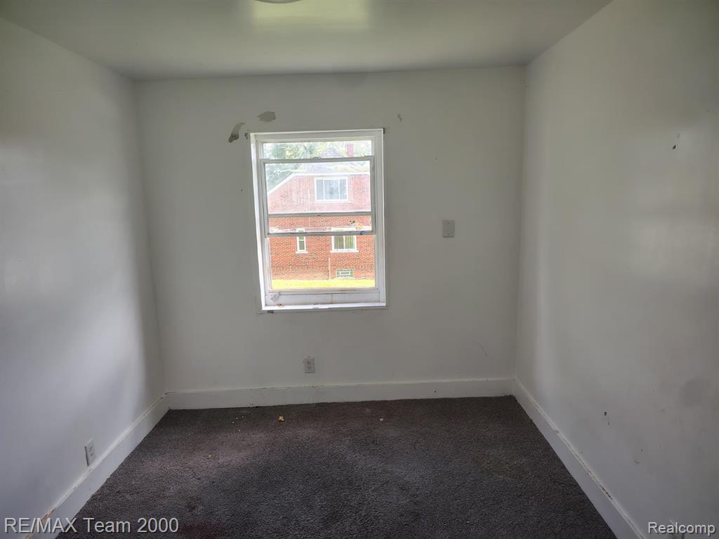 8860 Appoline Street Detroit, MI 48228 - Photo 42 of 45