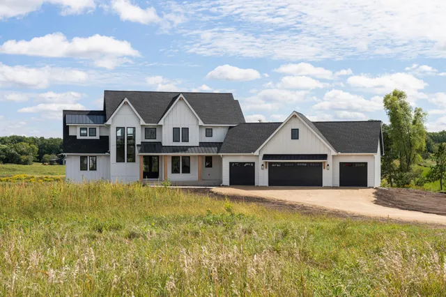 $1,895,000 | 7359 210th Street East, Prior Lake, MN 55372