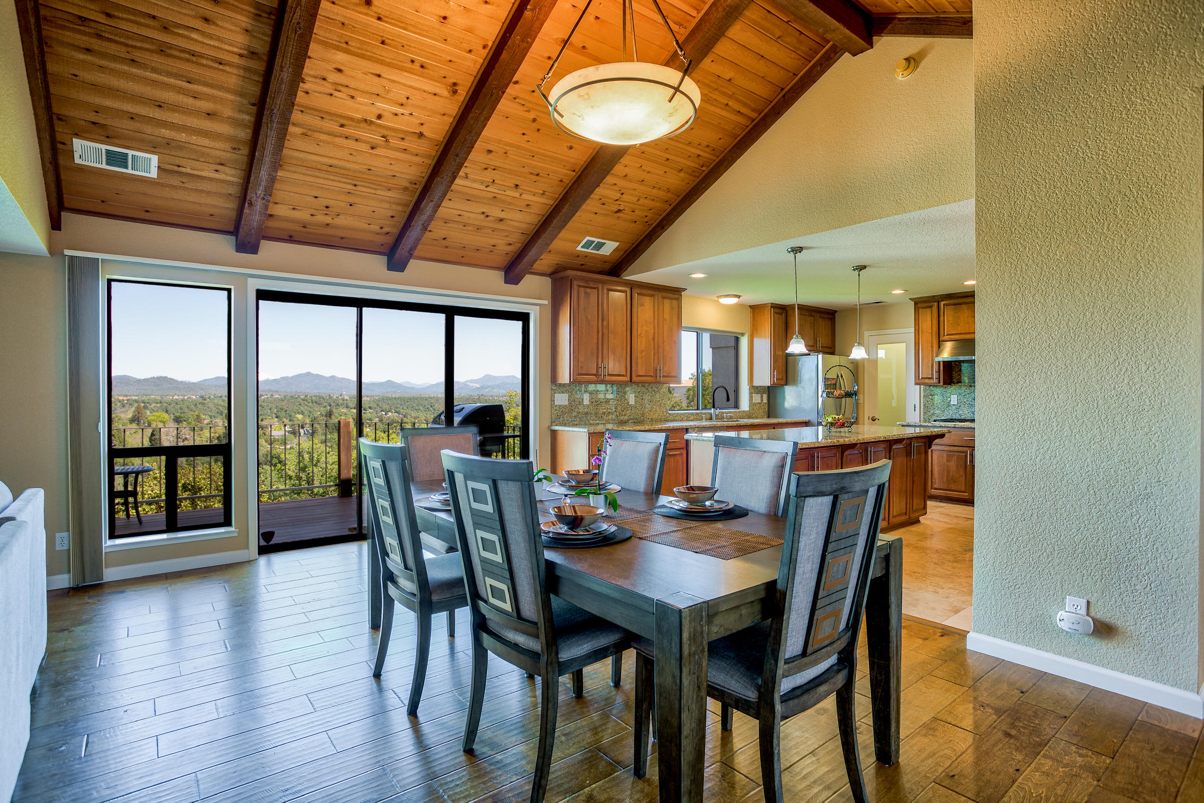 3559 Stone Ridge Place Redding, CA 96001 - Photo 13 of 51 Dining