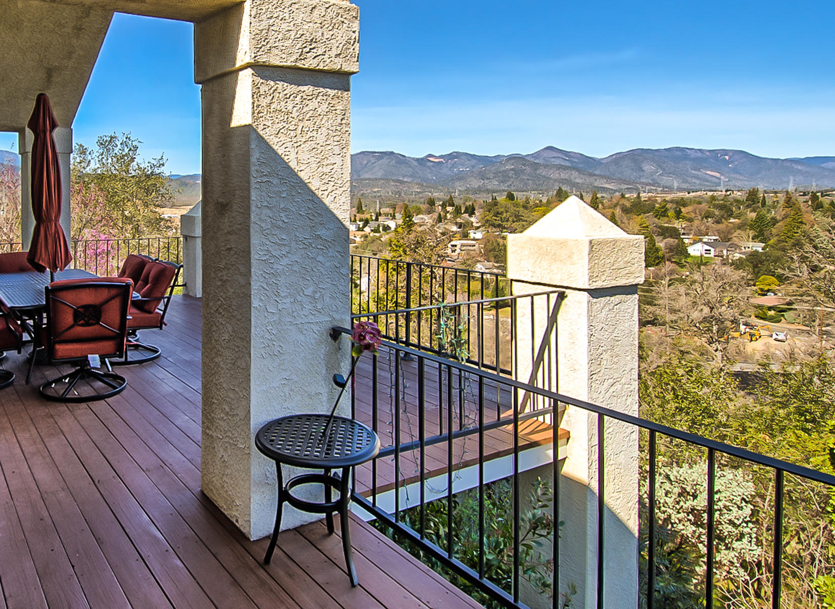 3559 Stone Ridge Place Redding, CA 96001 - Photo 40 of 51 Deck