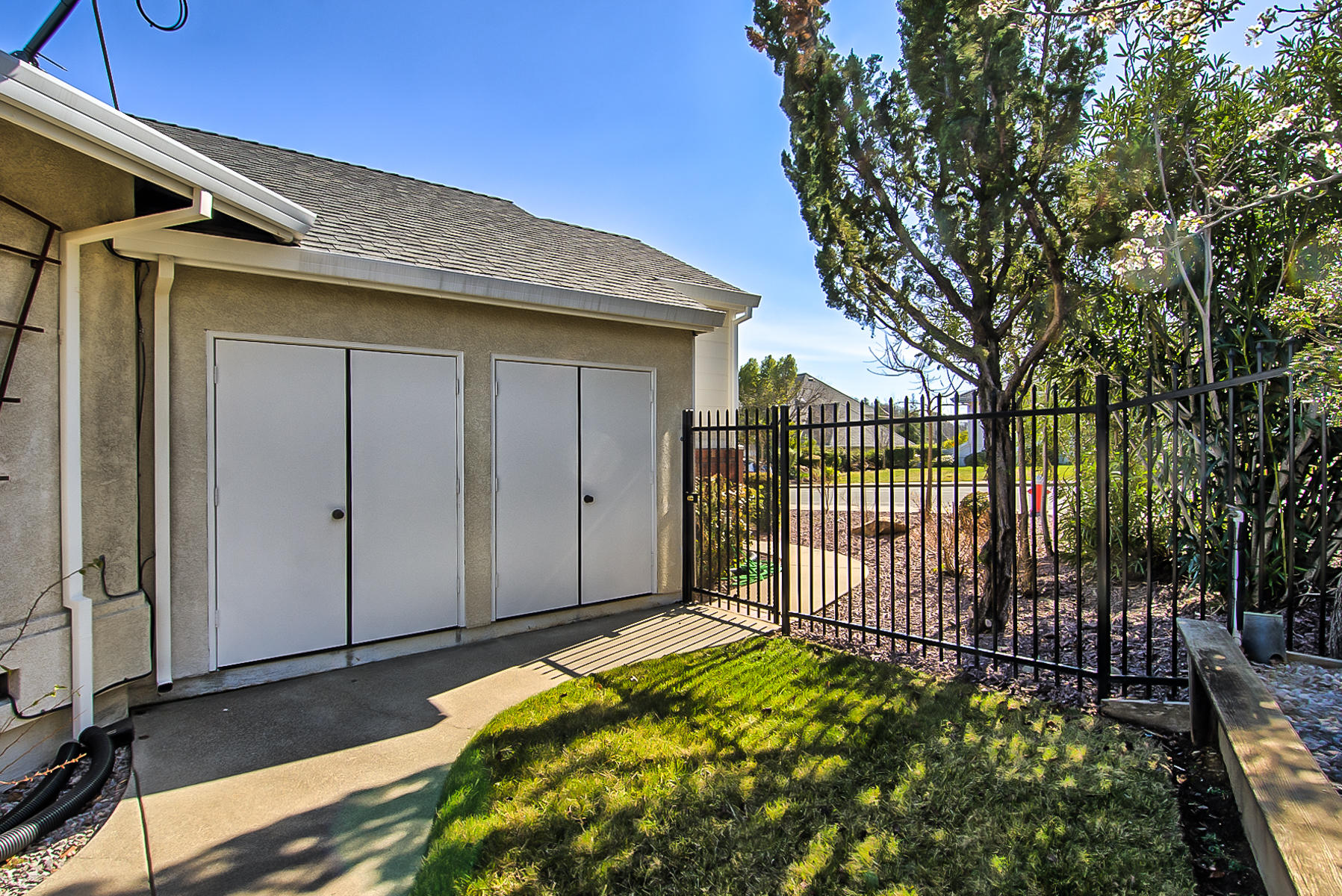 3559 Stone Ridge Place Redding, CA 96001 - Photo 42 of 51 yard
