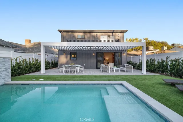 $2,425,000 | 4831 Sancola Avenue, Toluca Lake, CA 91601