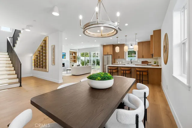 $2,425,000 | 4831 Sancola Avenue, Toluca Lake, CA 91601