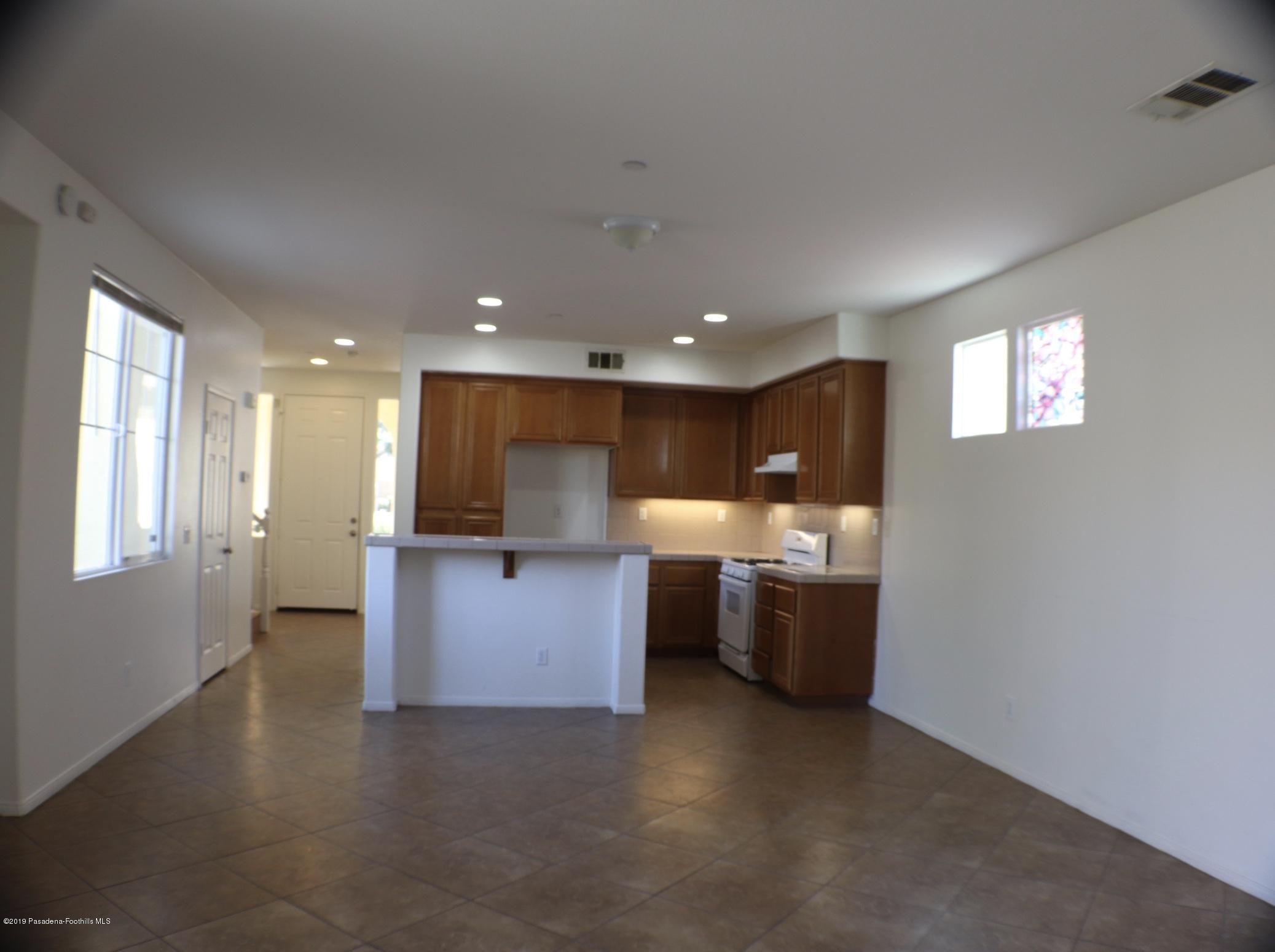 1869 Steinman Street Riverside, CA 92507 - Photo 7 of 37 553BFDCE-D4DD-47E1-B843-29DA61C8D0D1