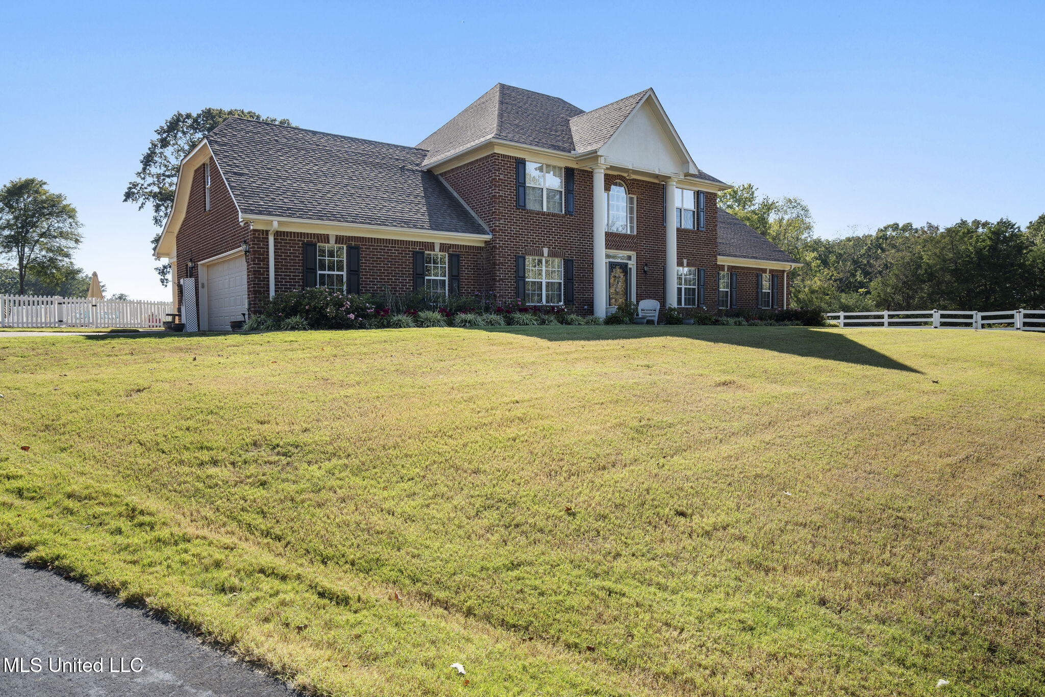 681 Gaines Road Hernando, MS 38632 - Photo 4 of 52 4-web-or-mls-681 Gaines Road-03