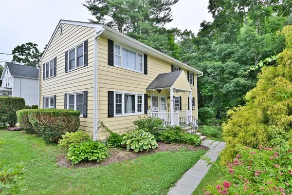 $3,400 | 46 Robinson Avenue, Unit 2, Bedford Hills, NY 10507