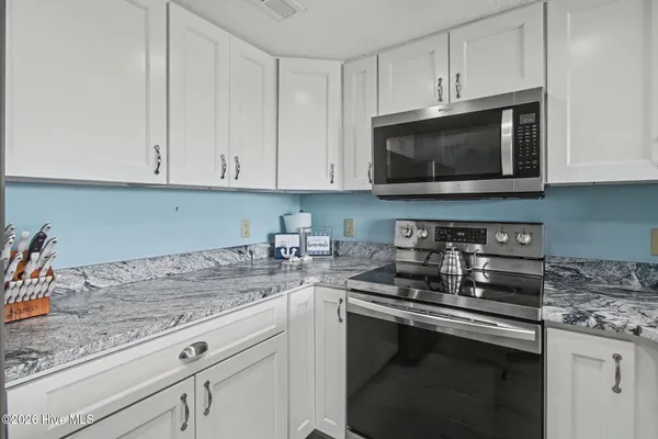 $475,000 | 918 North New River Drive, Unit 532, Surf City, NC 28445