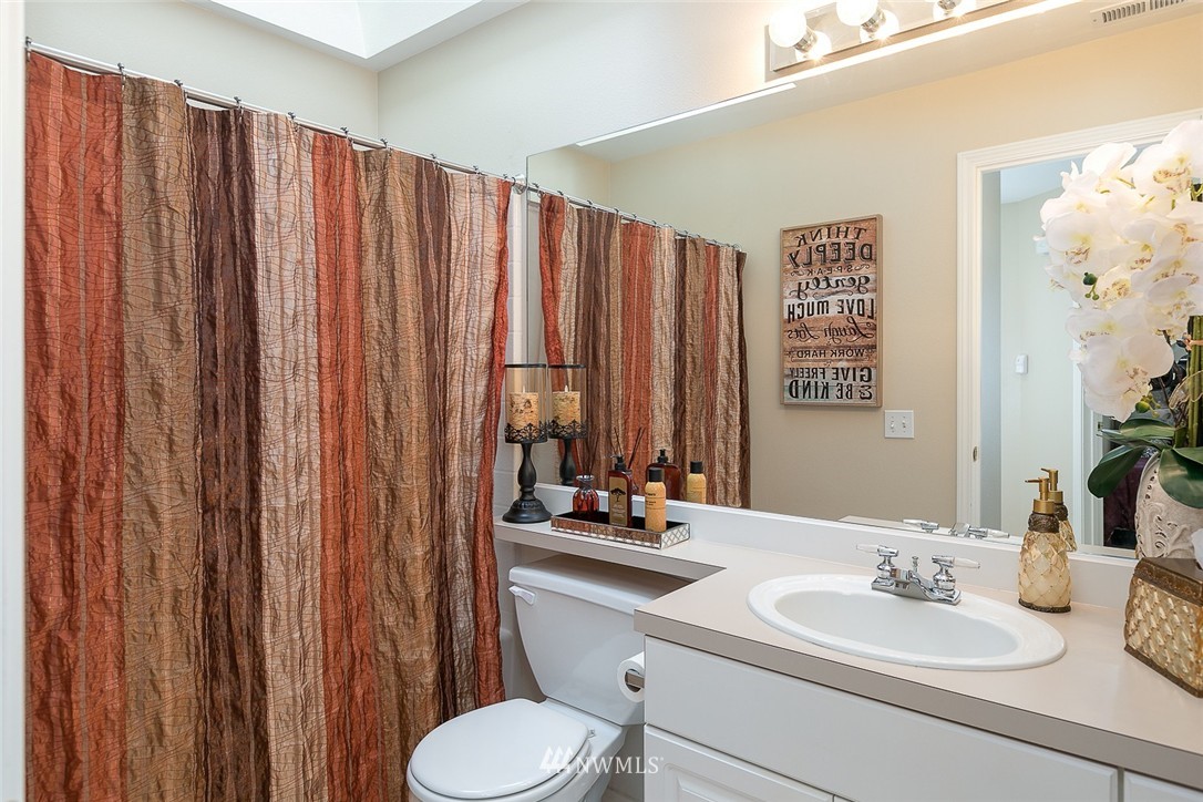 404 228th Street Southwest, Unit E202 Bothell, WA 98021 - Photo 17 of 19 Gallery Image 17