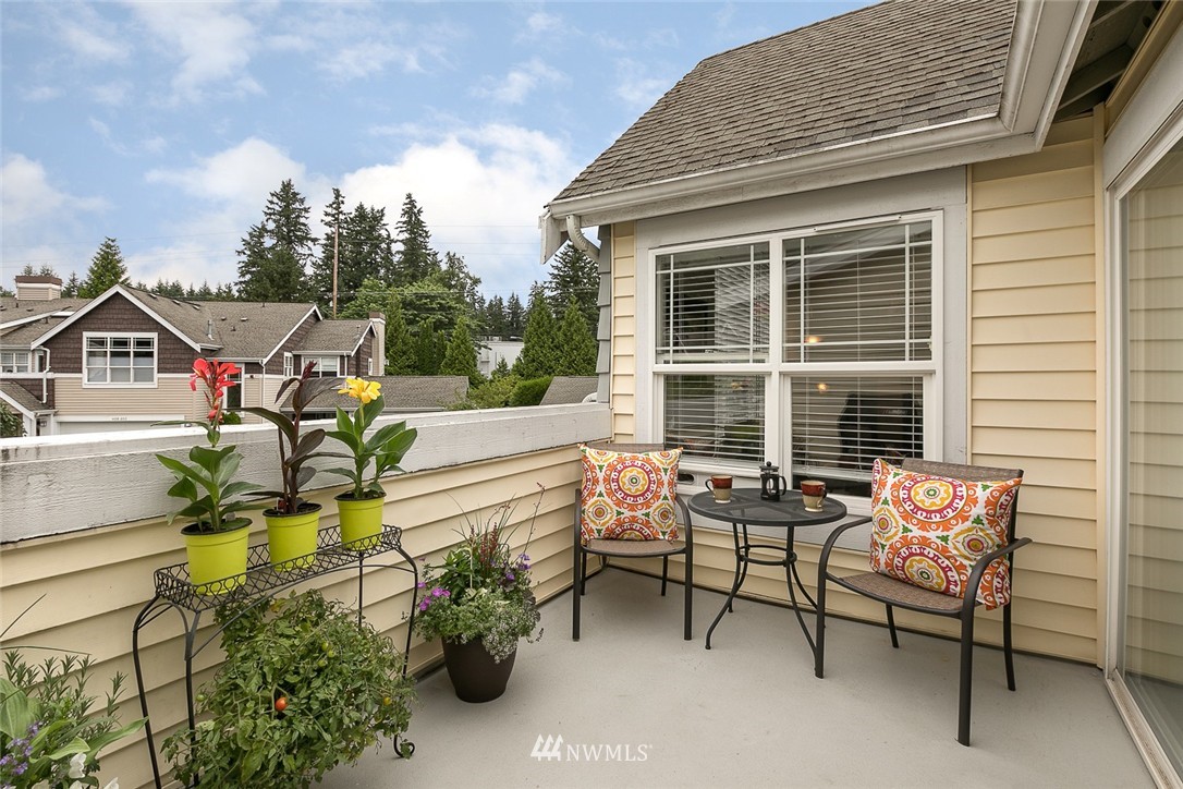 404 228th Street Southwest, Unit E202 Bothell, WA 98021 - Photo 4 of 19 Gallery Image 4