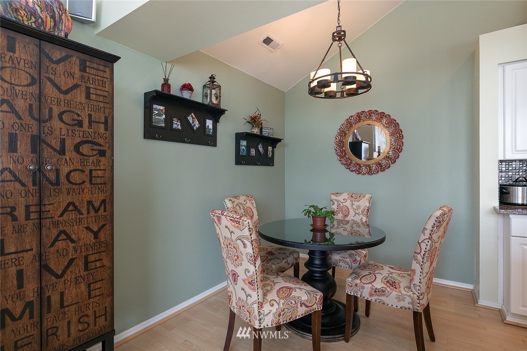 404 228th Street Southwest, Unit E202 Bothell, WA 98021 - Photo 9 of 19 Gallery Image 9