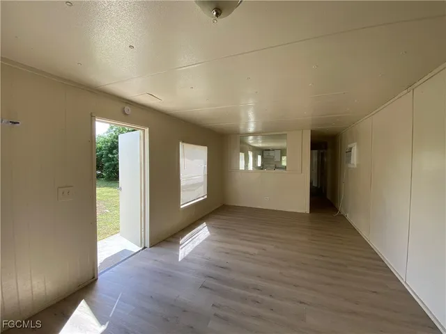 $895 | 8376 Nault Road, North Fort Myers, FL 33917