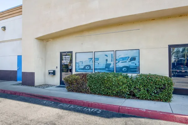 $399,000 | 90 East Magill Avenue, Unit 105, Fresno, CA 93710